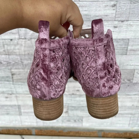 Jeffrey Campbell Taggart Booties in lush blush velvet size 8.5 - Picture 11 of 13